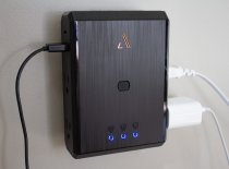 Austere III Series \\ Power 4-Outlet with Omniport USB