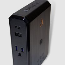 Austere III Series \\ Power 4-Outlet with Omniport USB