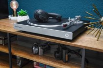 Victrola Hi-Res Carbon Turntable - Silver